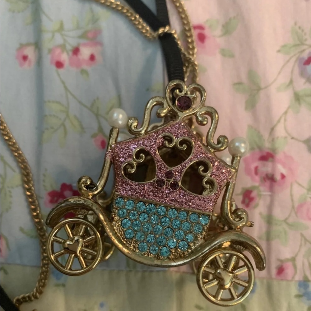 NWOT Betsey Cinderella Carriage Johnson